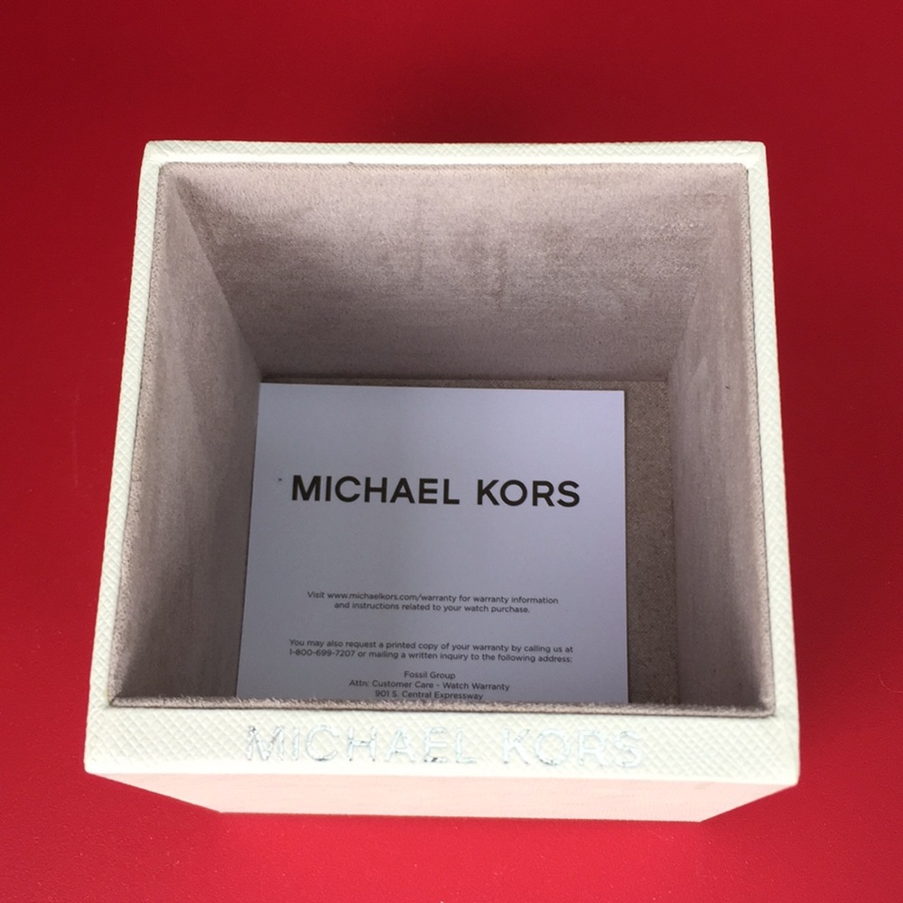 Michael Kors Bradshaw Ocean Blue Watch - Picture 5 of 7